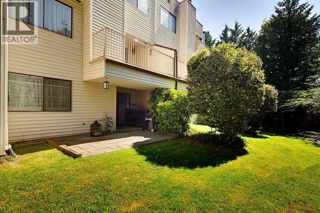 1220 Falcon Drive Unit 208, Coquitlam, BC V3E 2E5