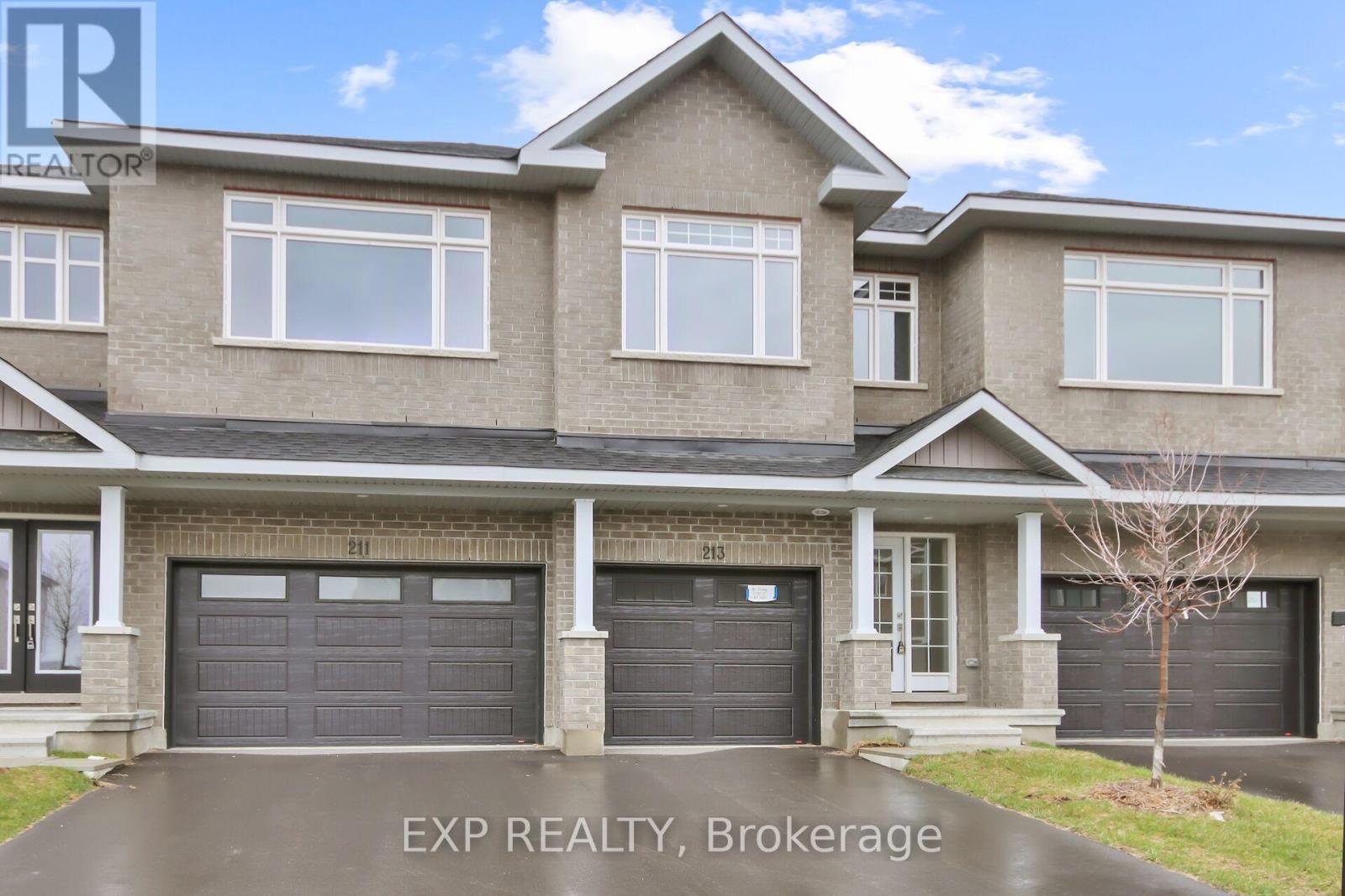 213 Hooper St, Carleton Place, ON K7C 0C4