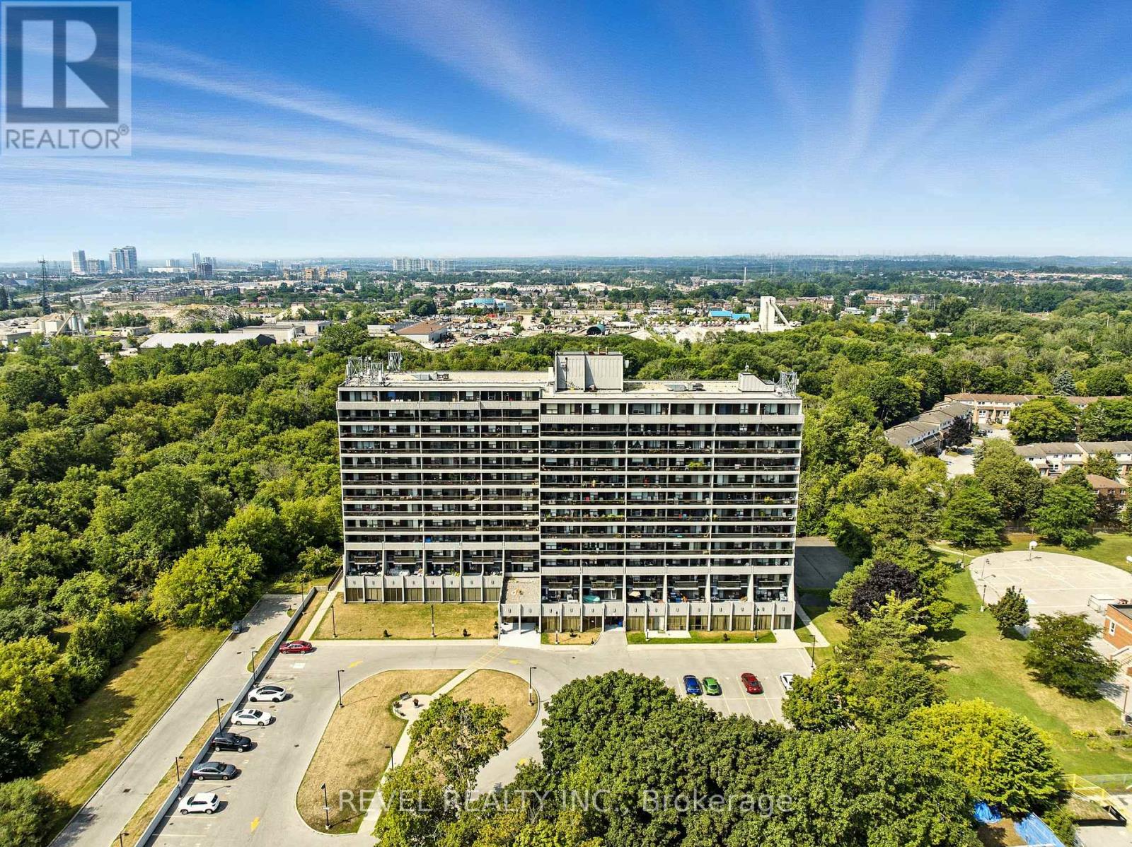 701 92 Church St S, Ajax, ON L1S 6B4