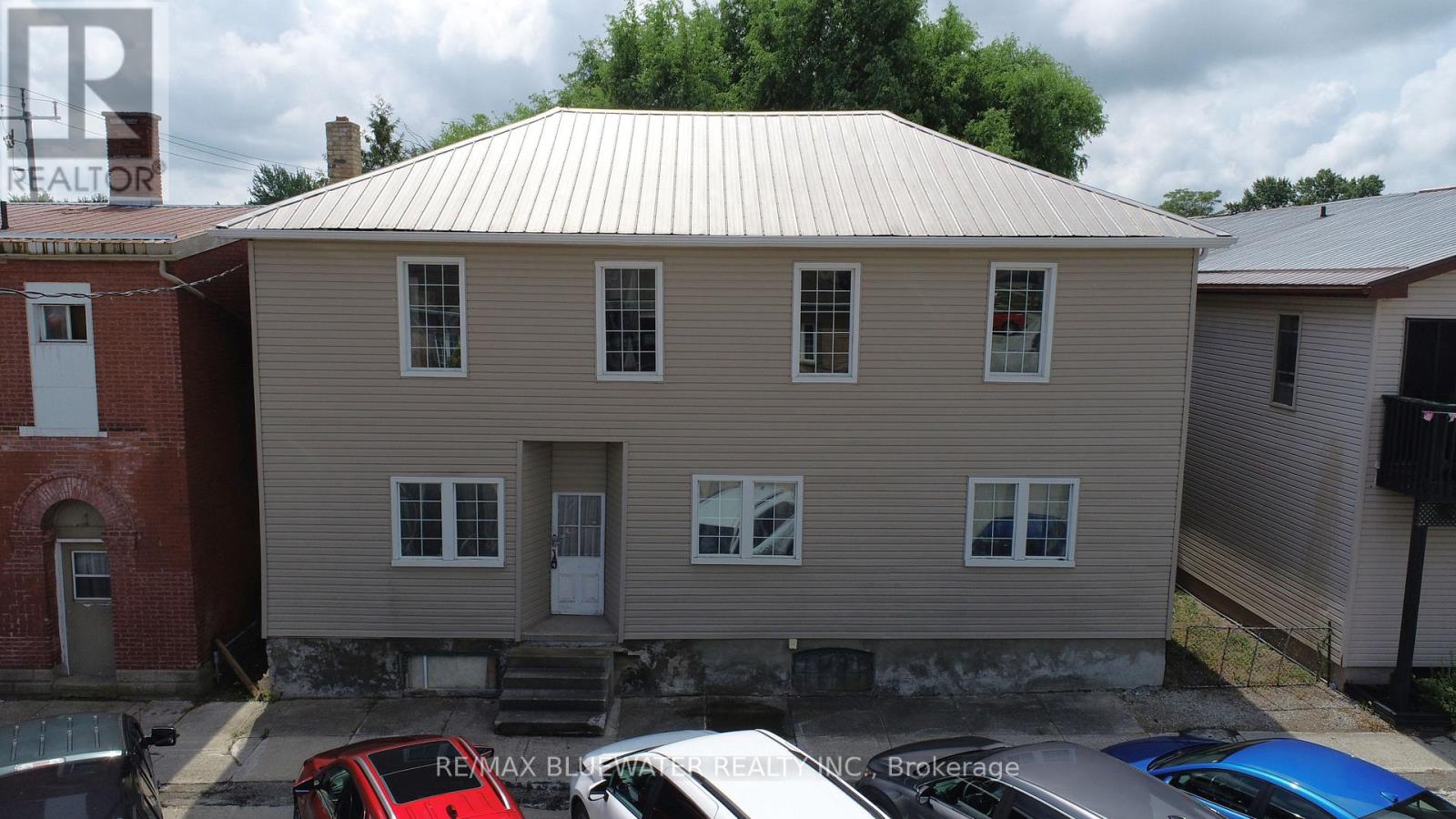 11 Mill Ave, Bluewater, ON N0M 2T0
