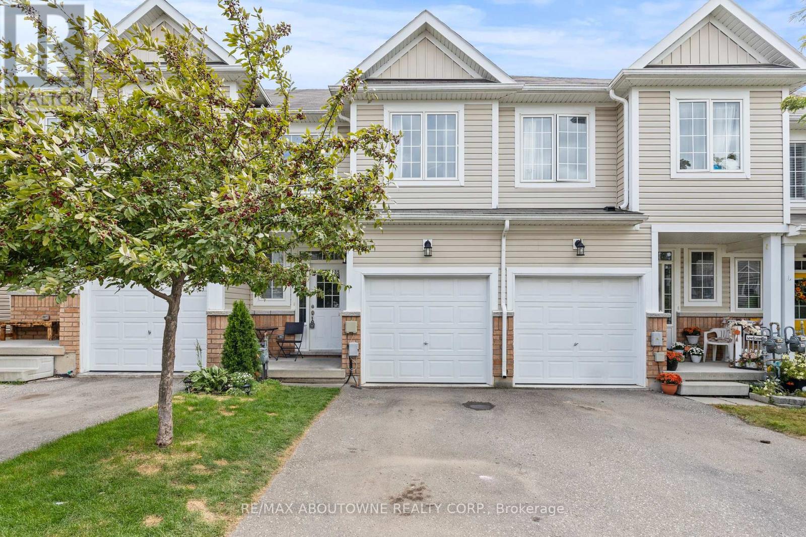 135 21 Diana Ave, Brantford, ON N3T 0G7