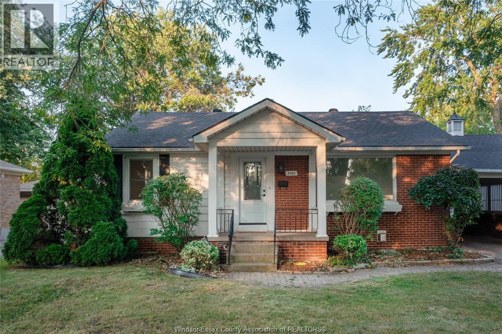 2960 Randolph, Windsor, ON N9E 3E2