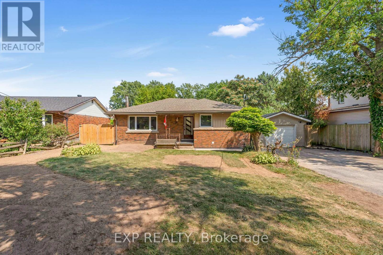 1986 Stanley Av Ave, Niagara Falls Church's Lane, ON L2E 6S4
