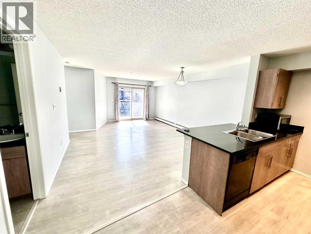7110 80 Avenue Ne Unit 321, Calgary, AB T3J 0N4