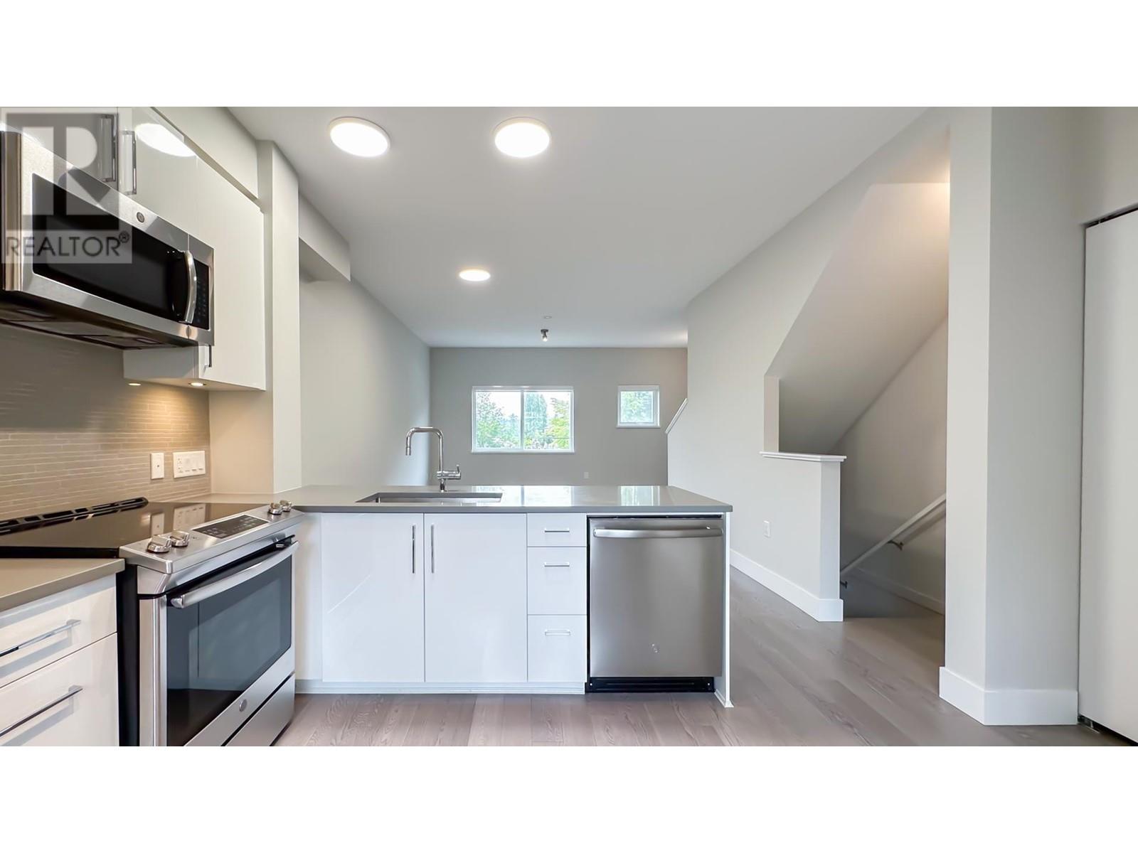 22600 Gilley Road Unit 3, Richmond, BC V6V 1E4