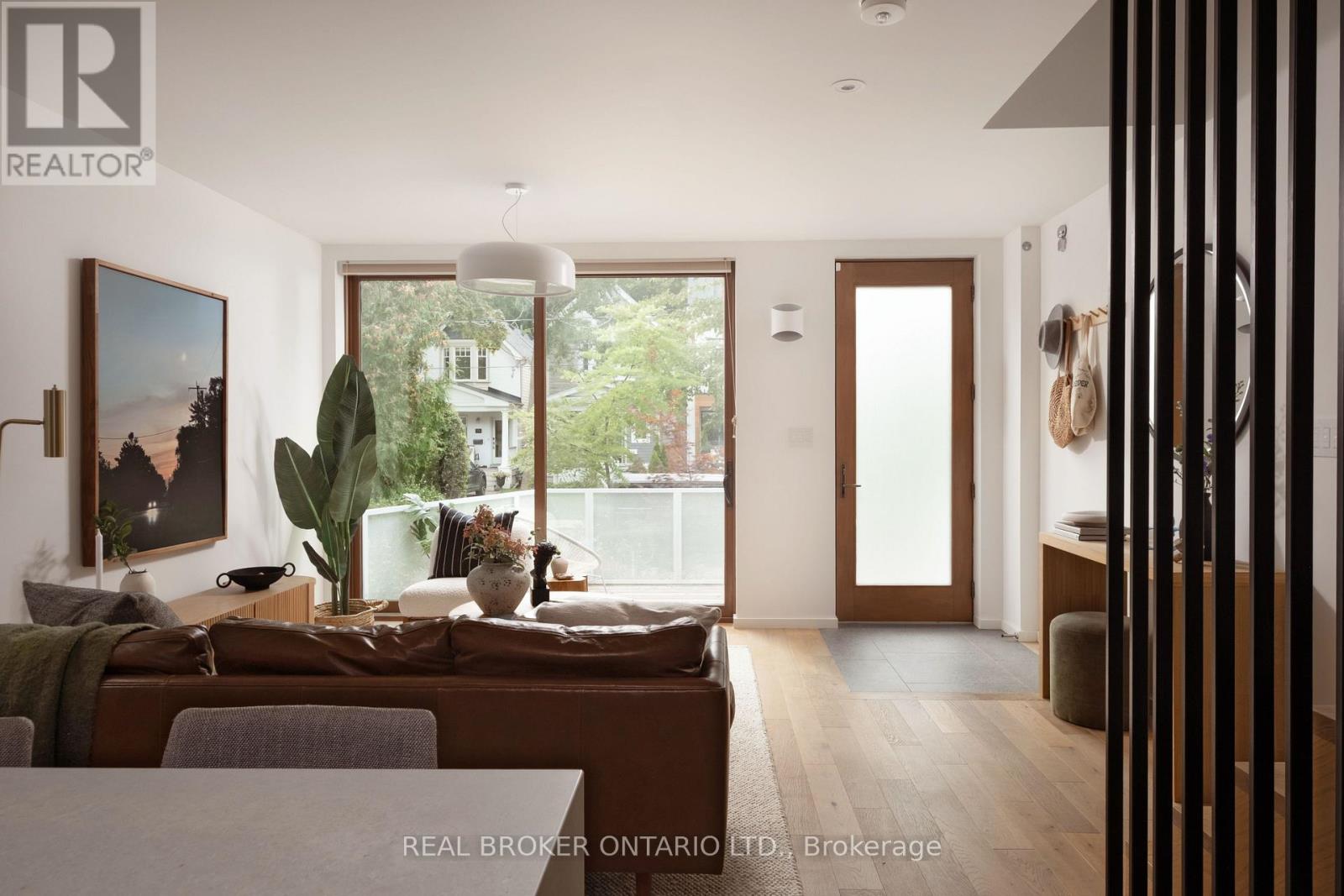 79 Eaton Ave A Ave, Toronto, ON M4J 2Z4
