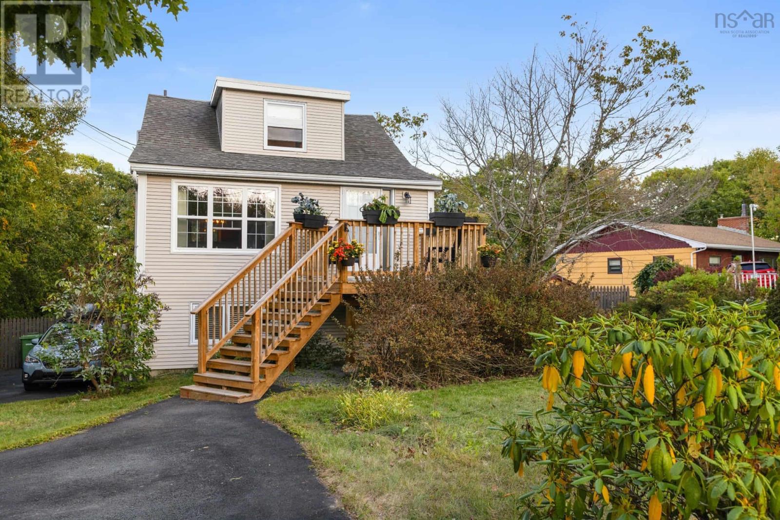 25 Joyce Ave, Halifax, NS B3P 1W7