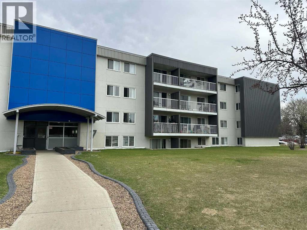 7 Clearwater Crescent Unit 7, Fort Mcmurray, AB T9H 3Z9