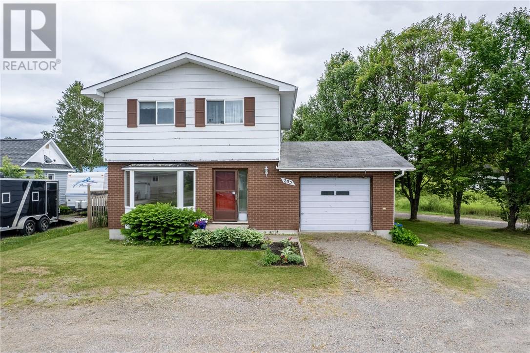 205 Buzdygan St, Espanola, ON P5E 1G6