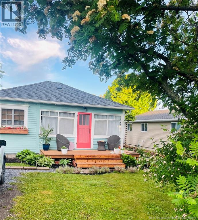 42 Satinwood Ave, Pointe-du-chne, NB E4P 5B7