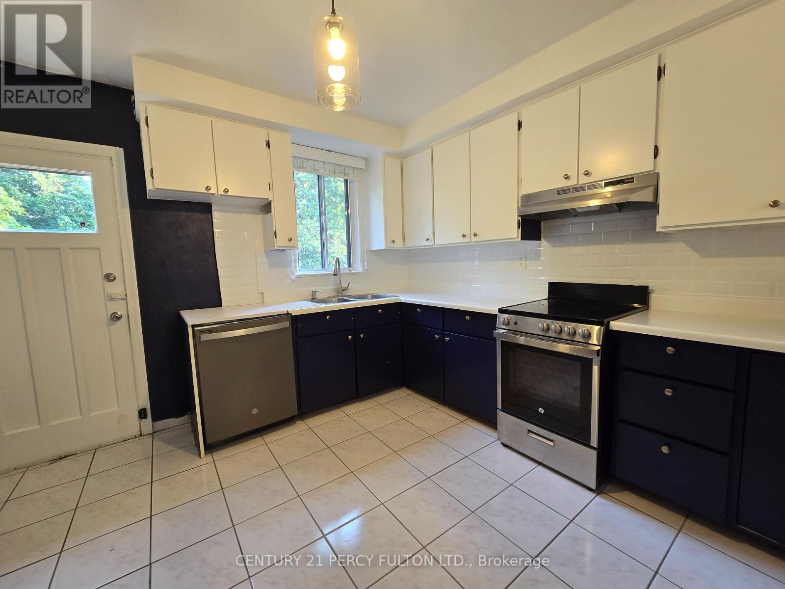 109 Norton Ave, Toronto, ON M2N 4A4