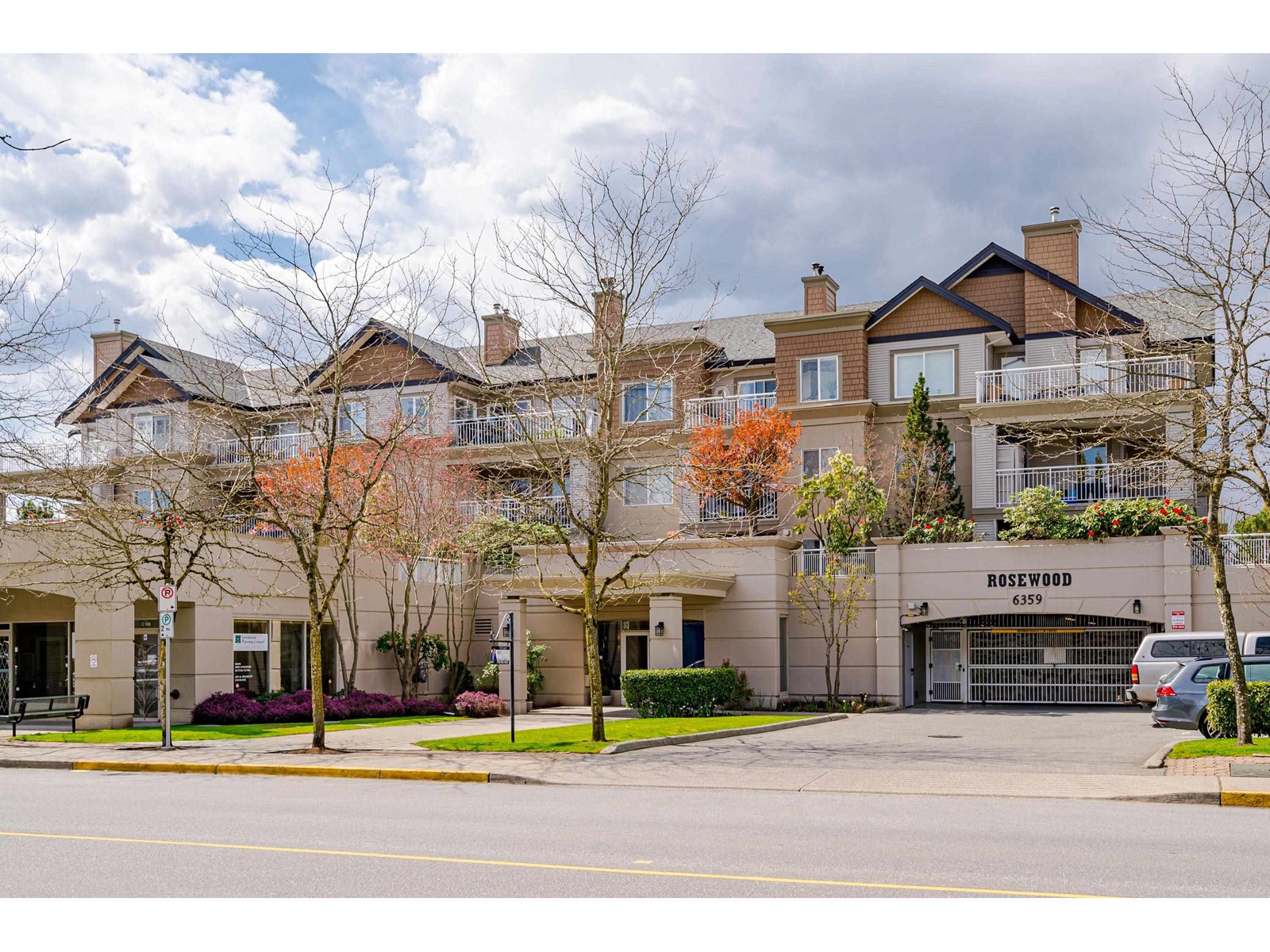6359 198 Street Unit 415, Langley, BC V2Y 2E3