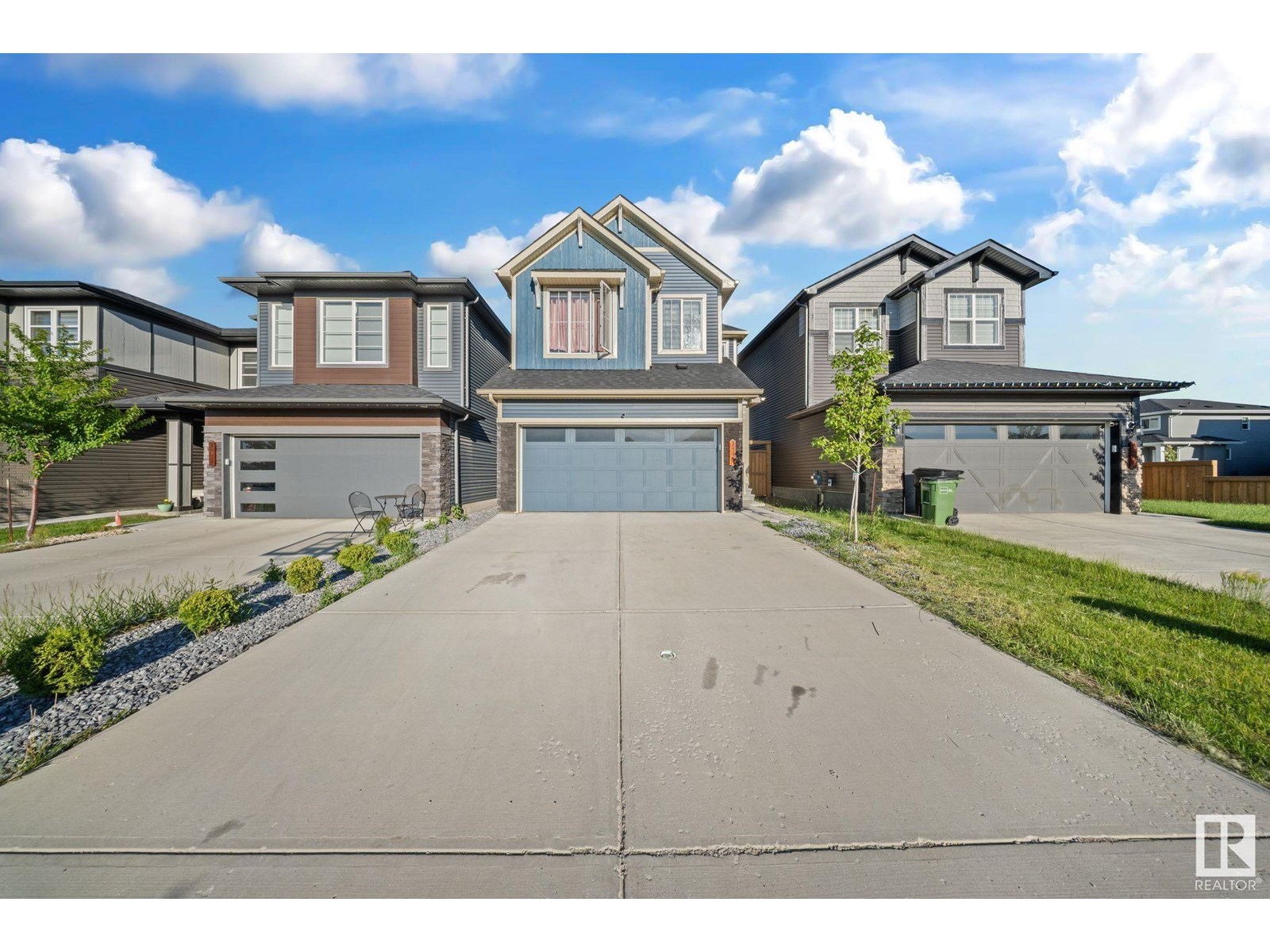 3445 Checknita Tc SW, Edmonton, AB T6W 4W5