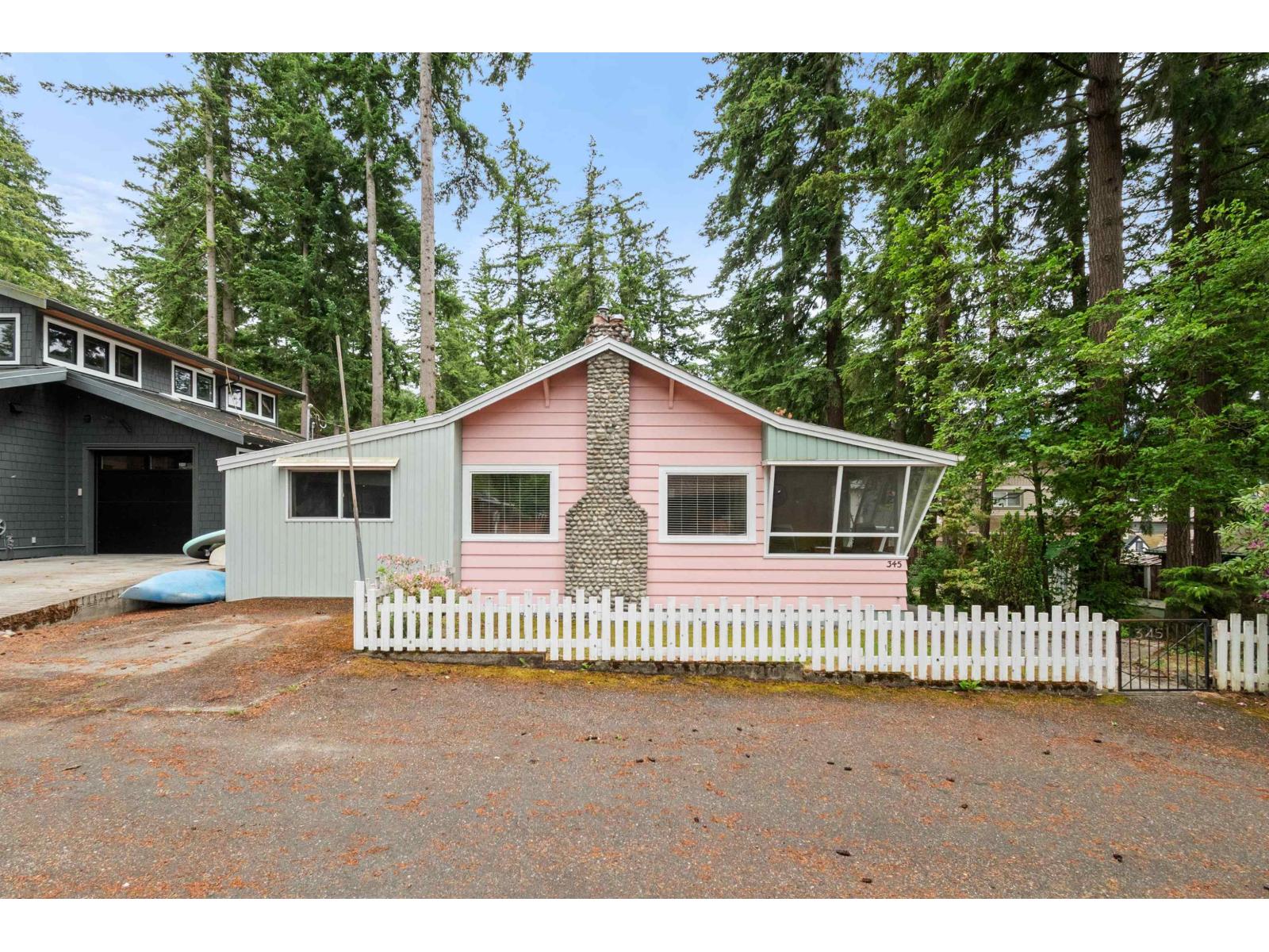 345 Balsam Streetcultus Lk N, Cultus Lake, BC V2R 4Y8