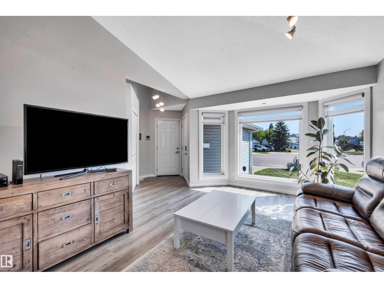 78 Deer Park Bv, Spruce Grove, AB T7X 3K2