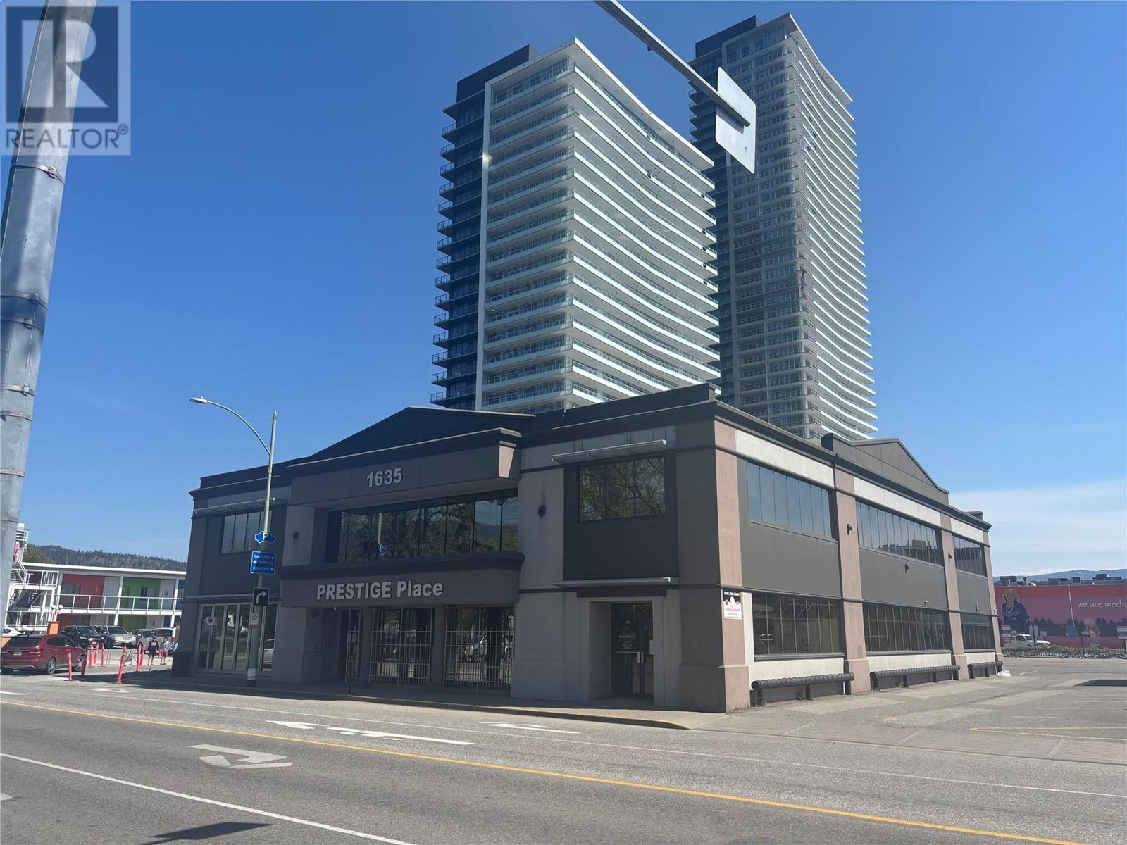 1635 Abbott Street Lot Apt A, Kelowna, BC V1Y 1A9