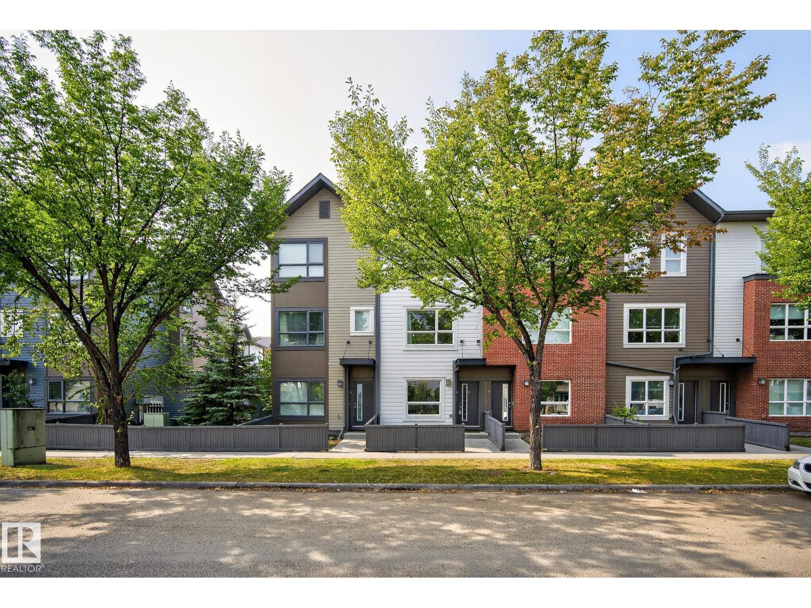 2560 Pegasus Boulevard Northwest #6, Edmonton, AB T5E 6V4
