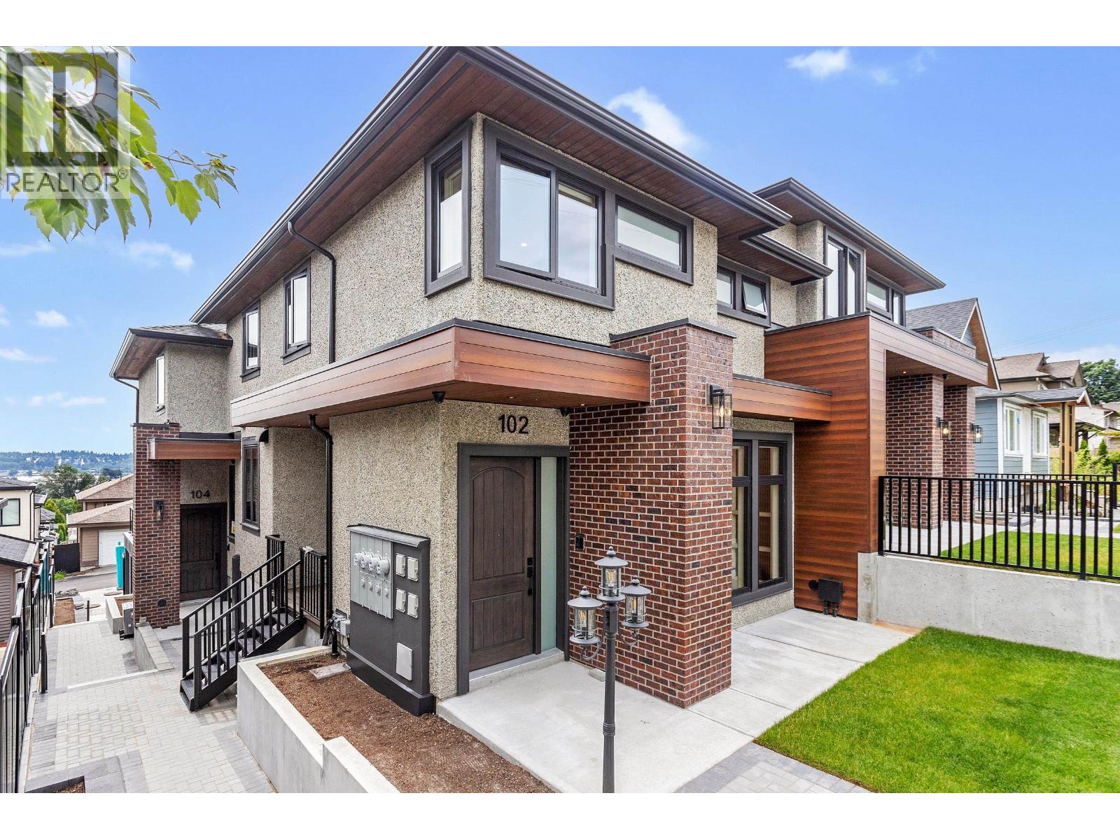1038 Delestre Avenue Unit 102, Coquitlam, BC V3K 2H2