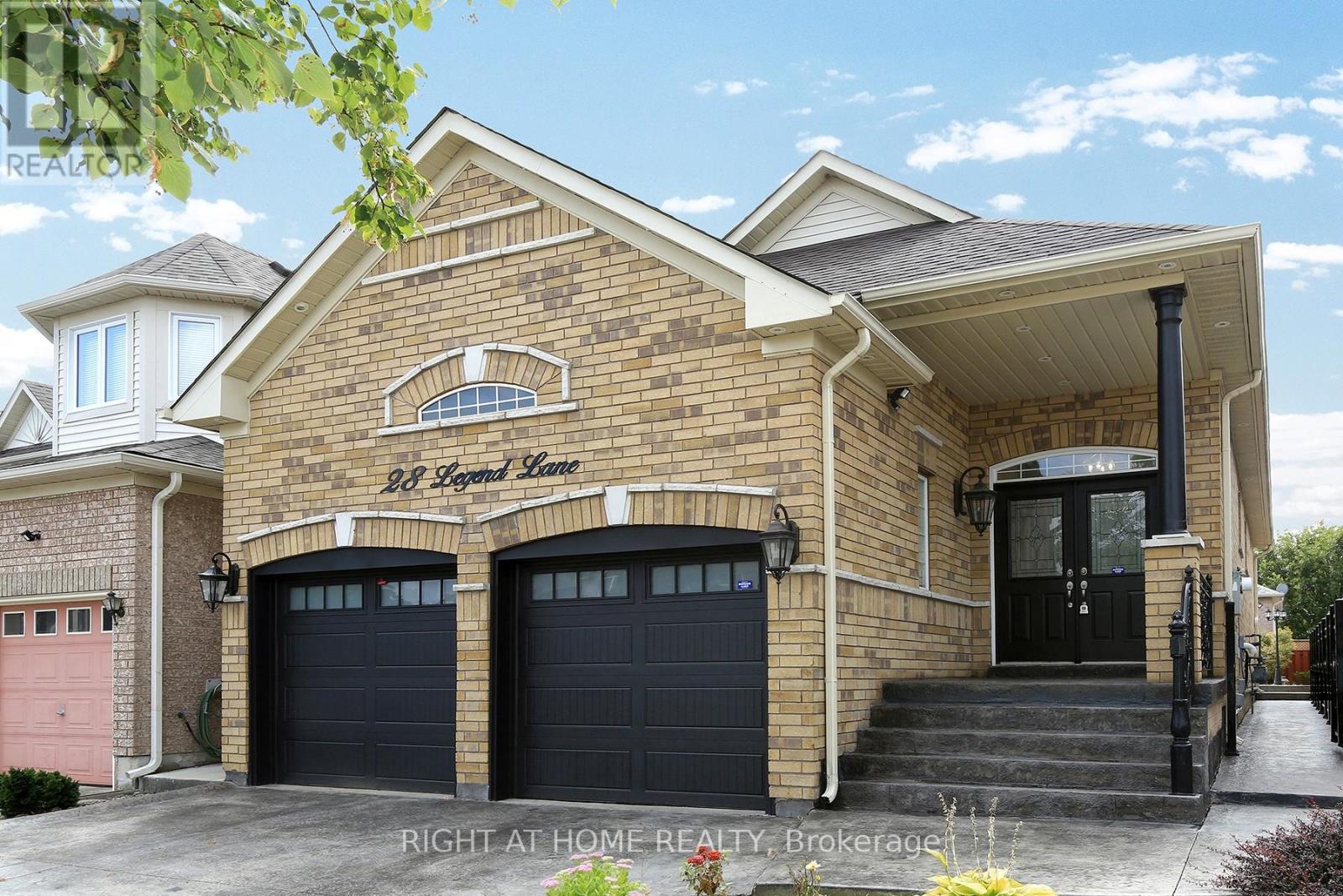 28 Legend Ln W, Brampton, ON L6X 5B5
