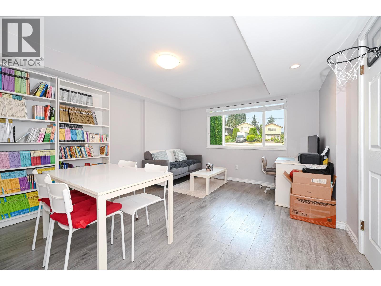 1818 Fraser Ave, Port Coquitlam, BC V3B 1N1