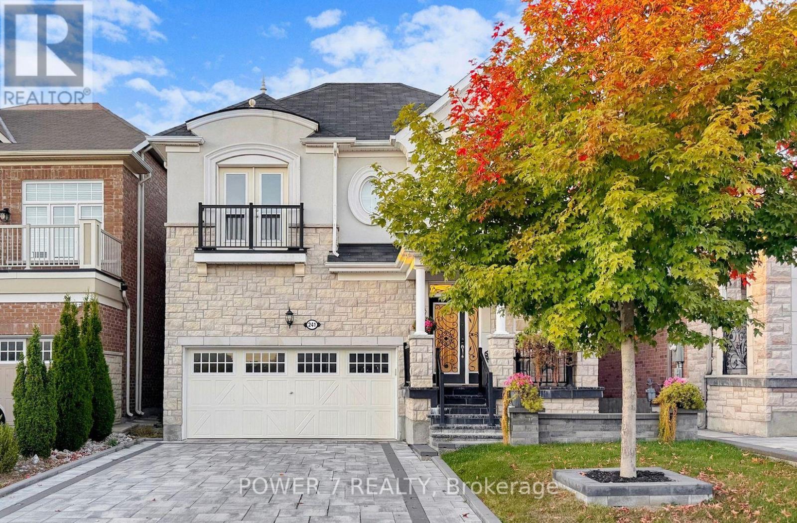 241 Degraaf Cres, Aurora, ON L4G 0X1
