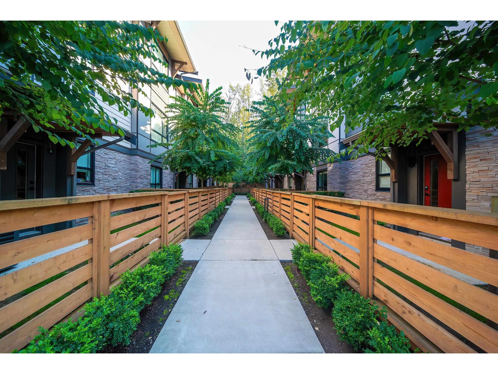 19918 75a Avenue Unit 23, Langley, BC V2Y 3L1