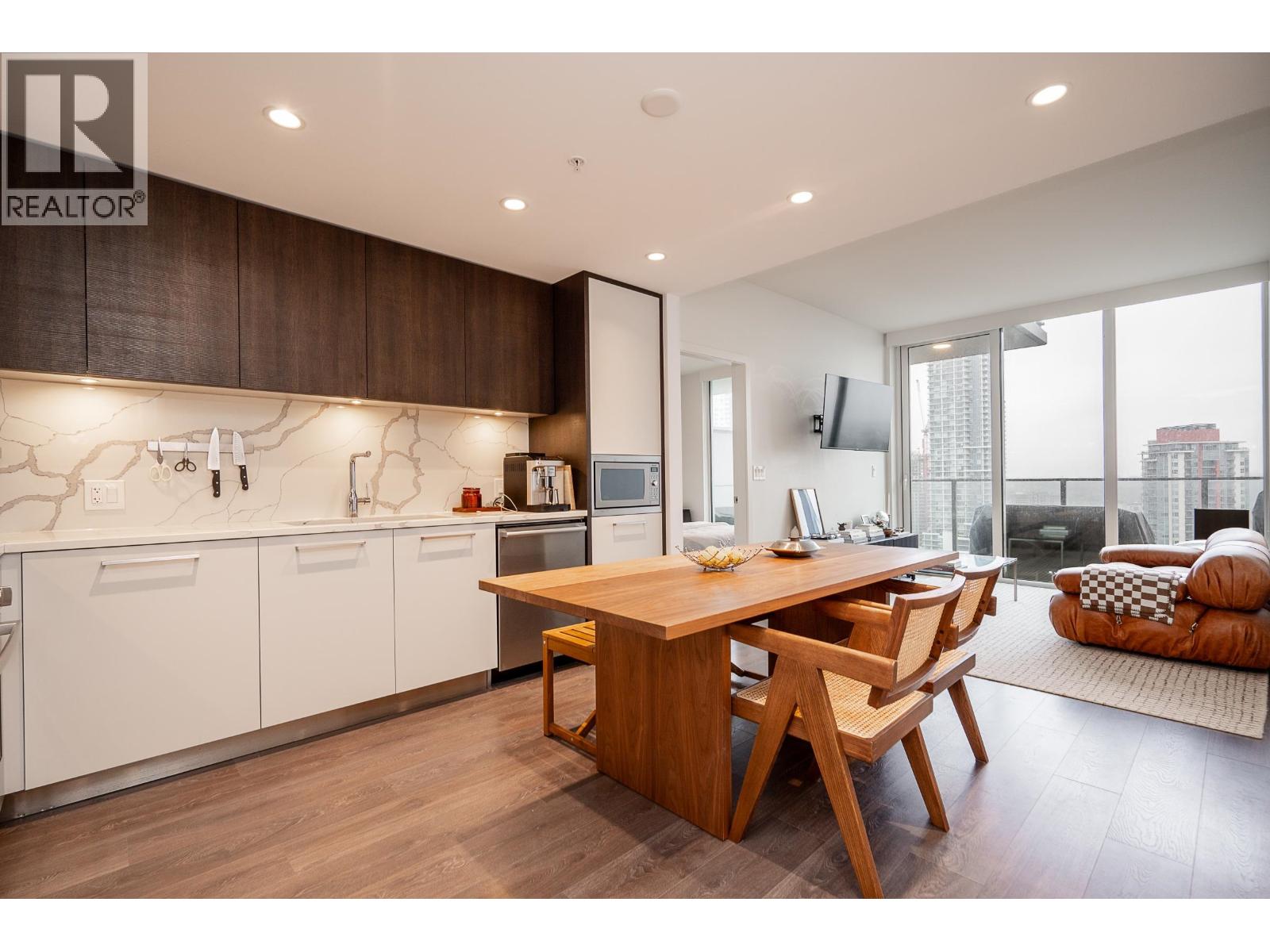 567 Clarke Road Unit 1701, Coquitlam, BC V3J 0K7