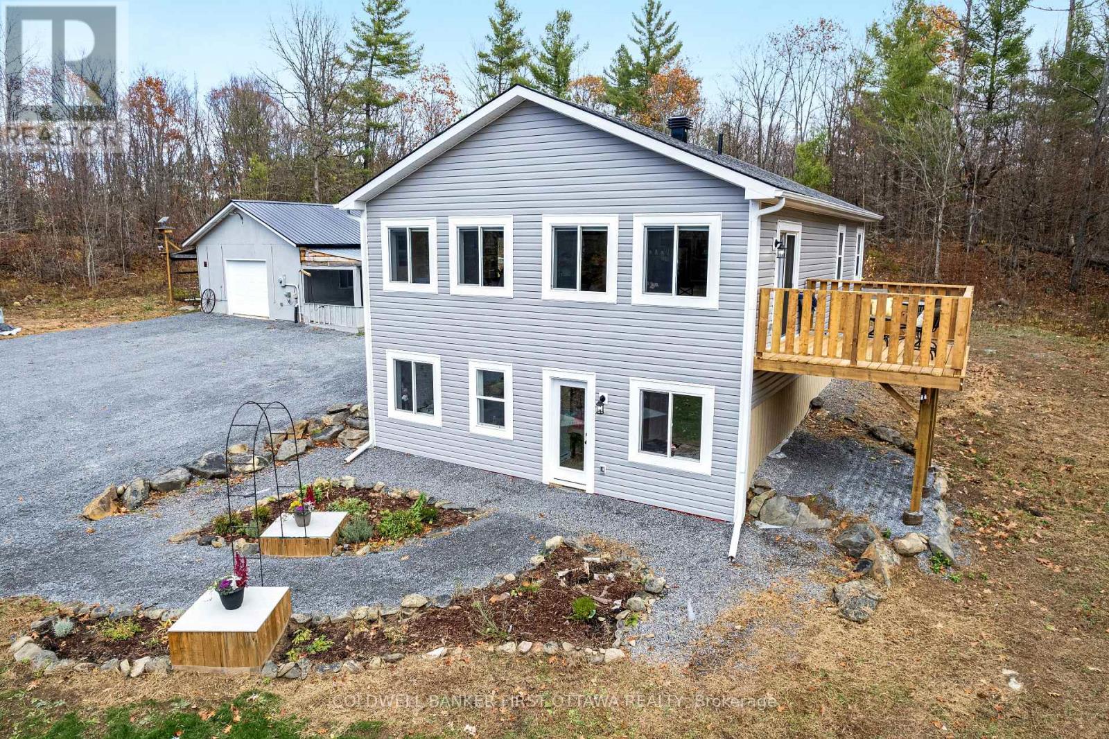 946 French Line Rd, Lanark Highlands, ON K0G 1K0