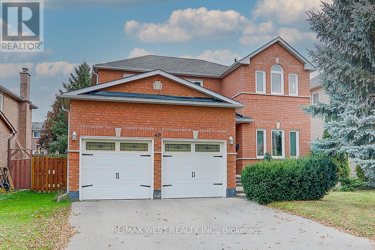 49 Batson Dr, Aurora, ON L4G 3P9 MLS N9509269 Houseful