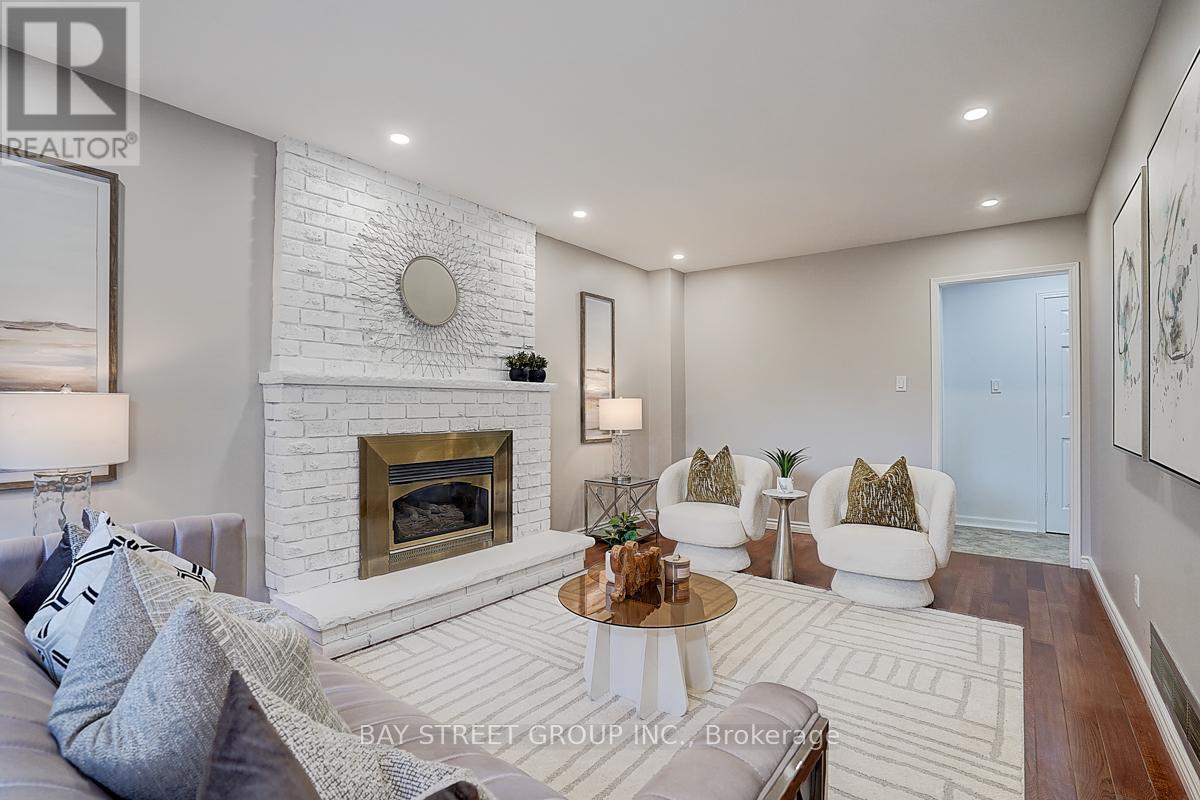 342 Regal Briar St, Whitby Blue Grass Meadows, ON L1N 6N1