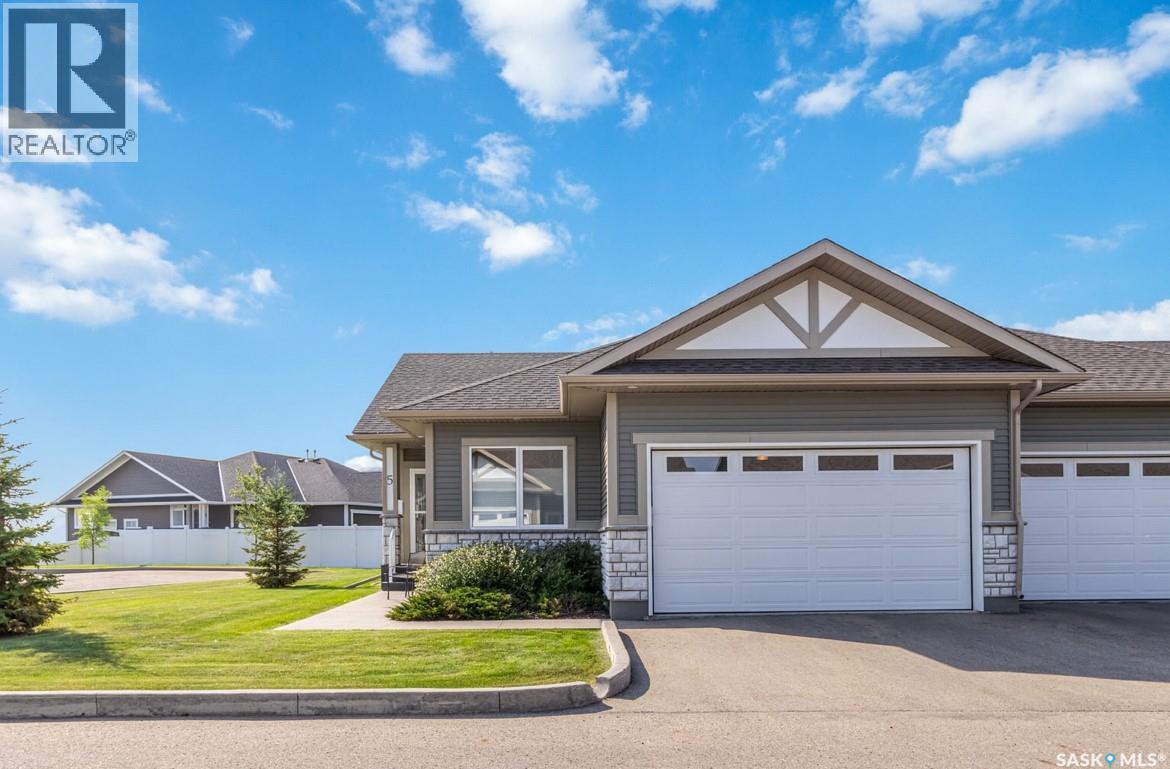435 Palmer Crescent Unit 5, Warman, SK S0K 4S1