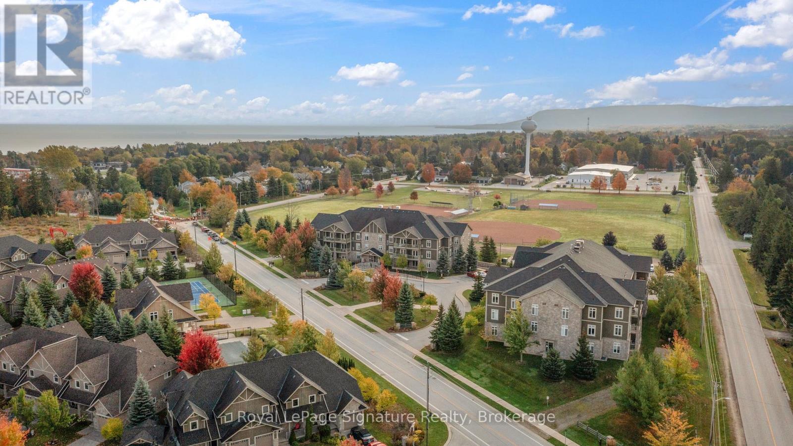 207 27 Beaver St, The Blue Mountains, ON N0H 2P0