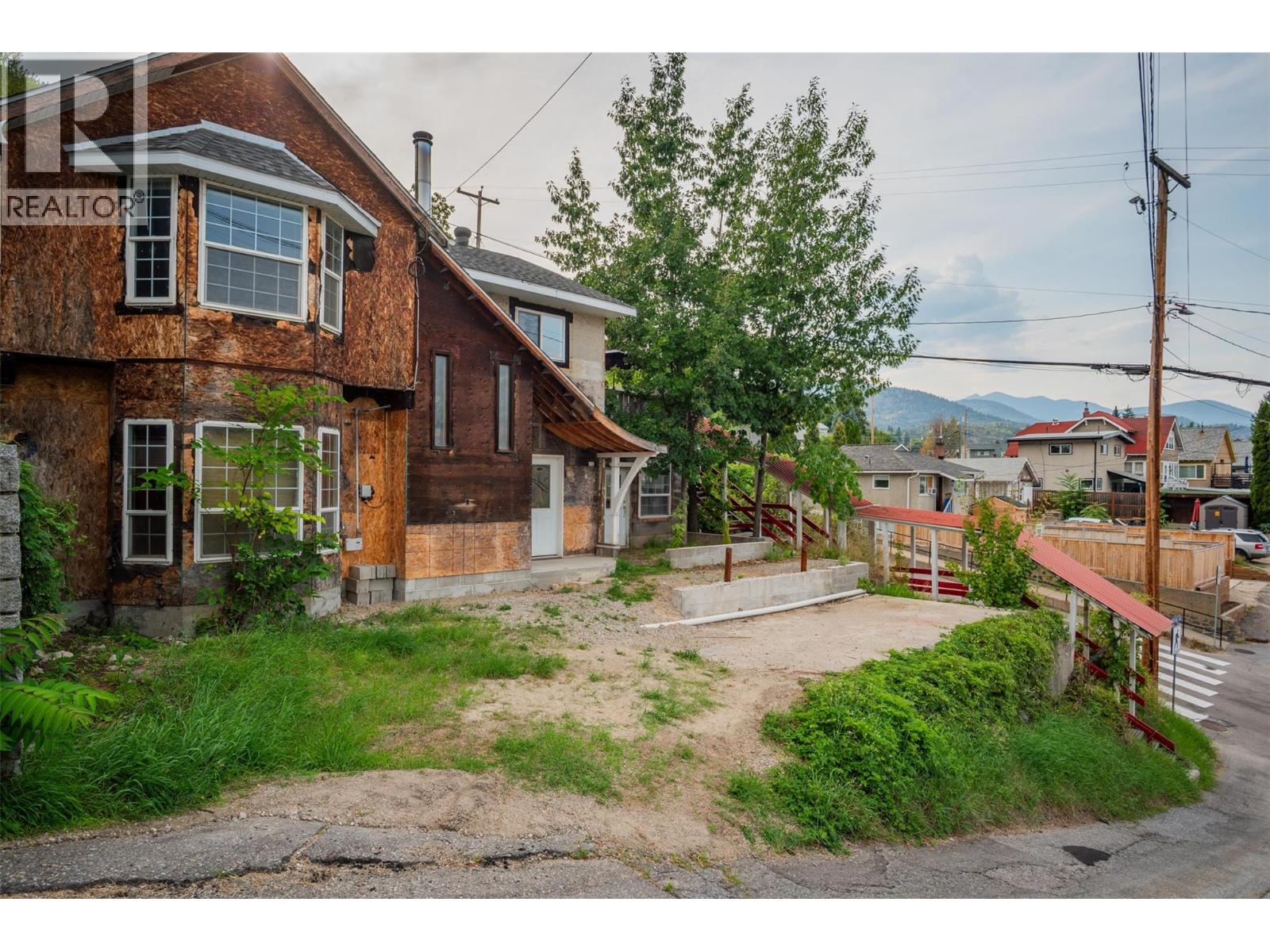 562 Spokane St, Trail, BC V1R 3V8
