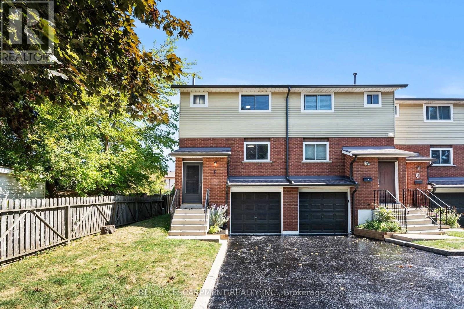 924 Mohawk Rd W F Rd, Hamilton, ON L9C 6Z3
