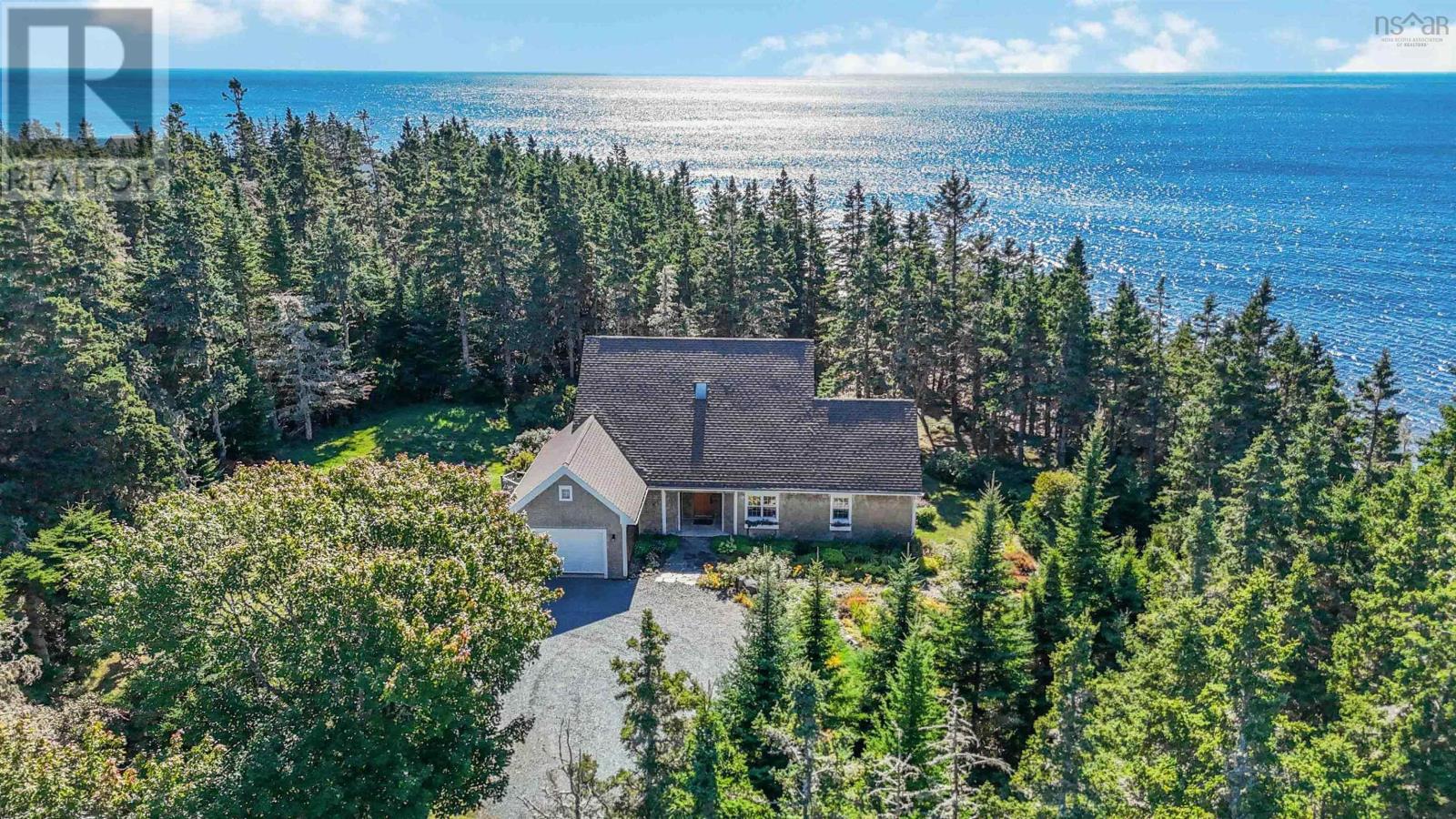 42 Pierce Point Rd, Western Head, NS B0T 1K0