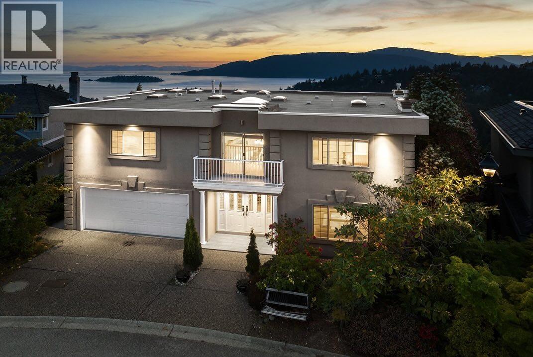 5532 Westhaven Rd, West Vancouver, BC V7W 3E9