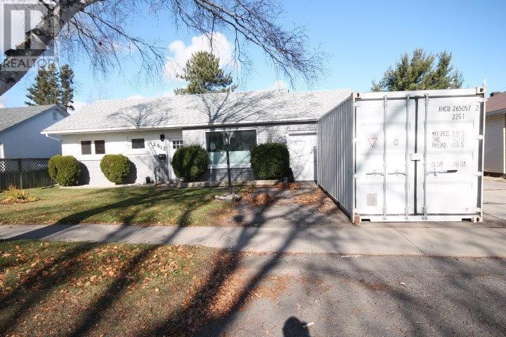 2613 Isabella St E, Thunder Bay, ON P7E 5C9