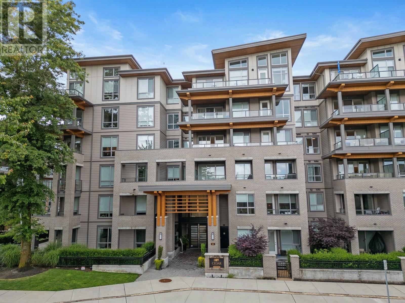 7169 14th Avenue Unit 408, Burnaby, BC V3N 0H6
