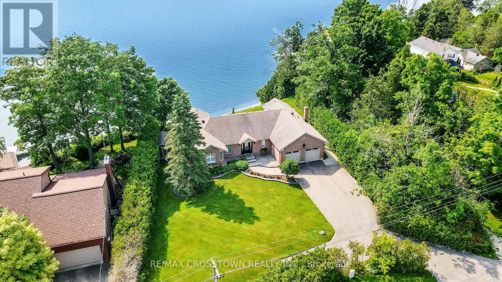 3 Stanley Ave, Oro-Medonte, ON L3V 0K2
