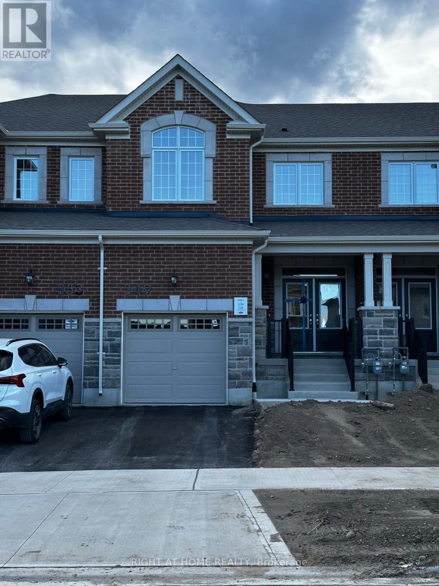 349 Millstone St, Kitchener, ON N2R 0V4