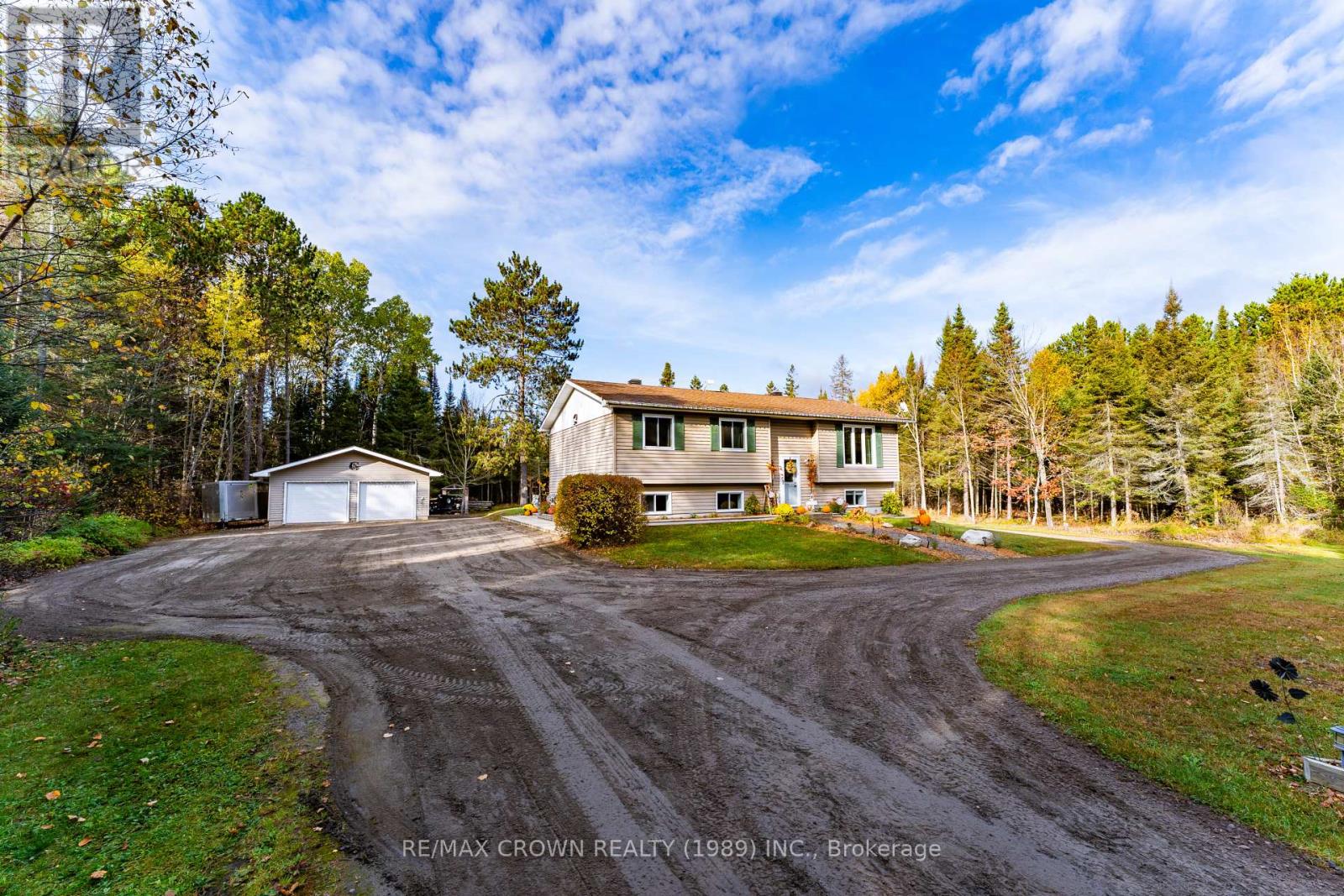 65 Byers Rd, Callander, ON P0H 1H0