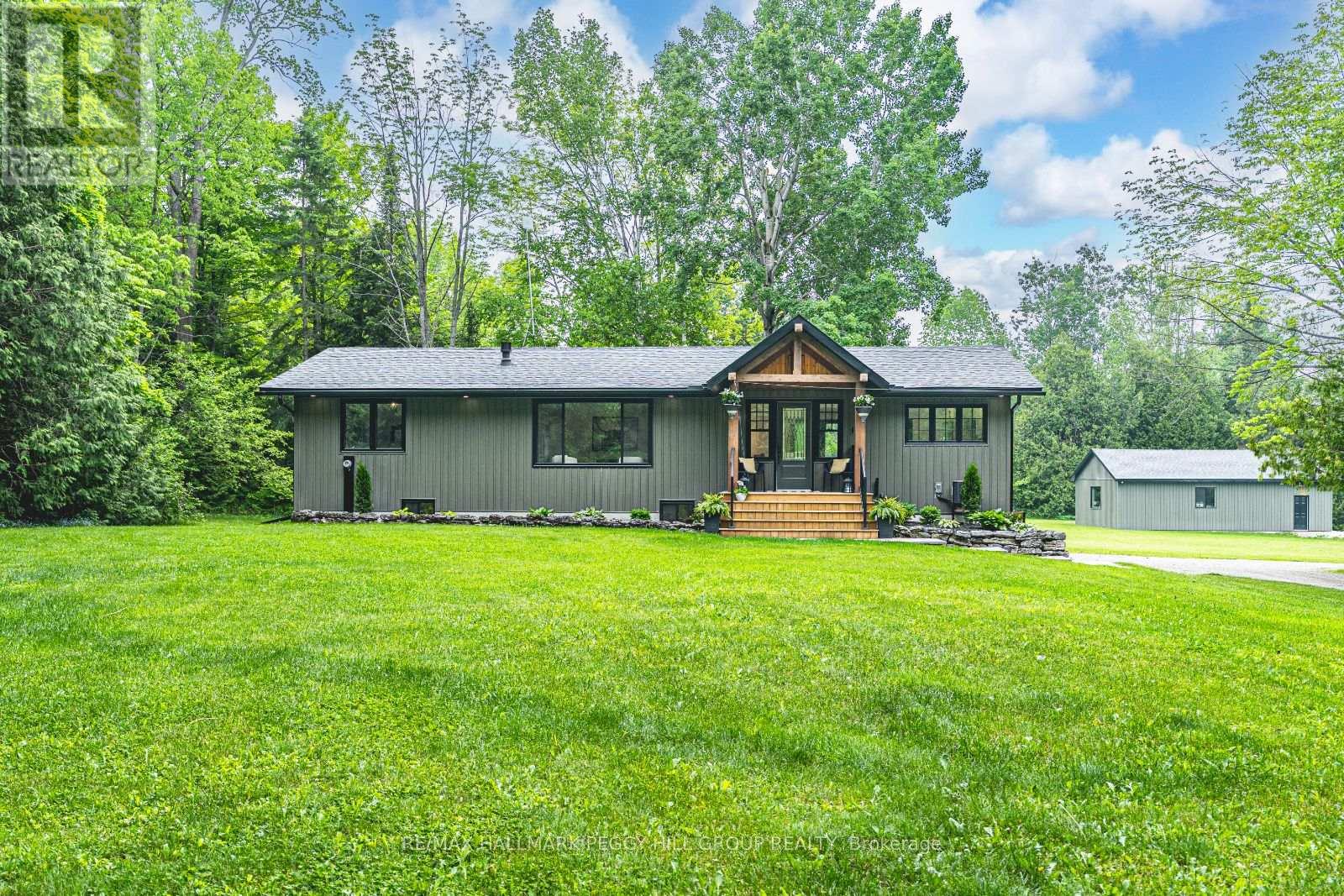 2764 Fairgrounds Rd, Severn, ON L3V 0Y2