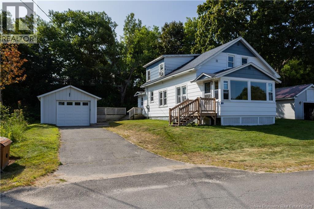 12 Beech St, McAdam, NB E6J 1V8