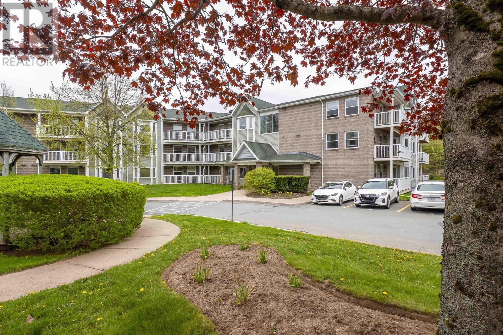 83 Kearney Lake Road Unit 414, Halifax, NS B3M 4E6