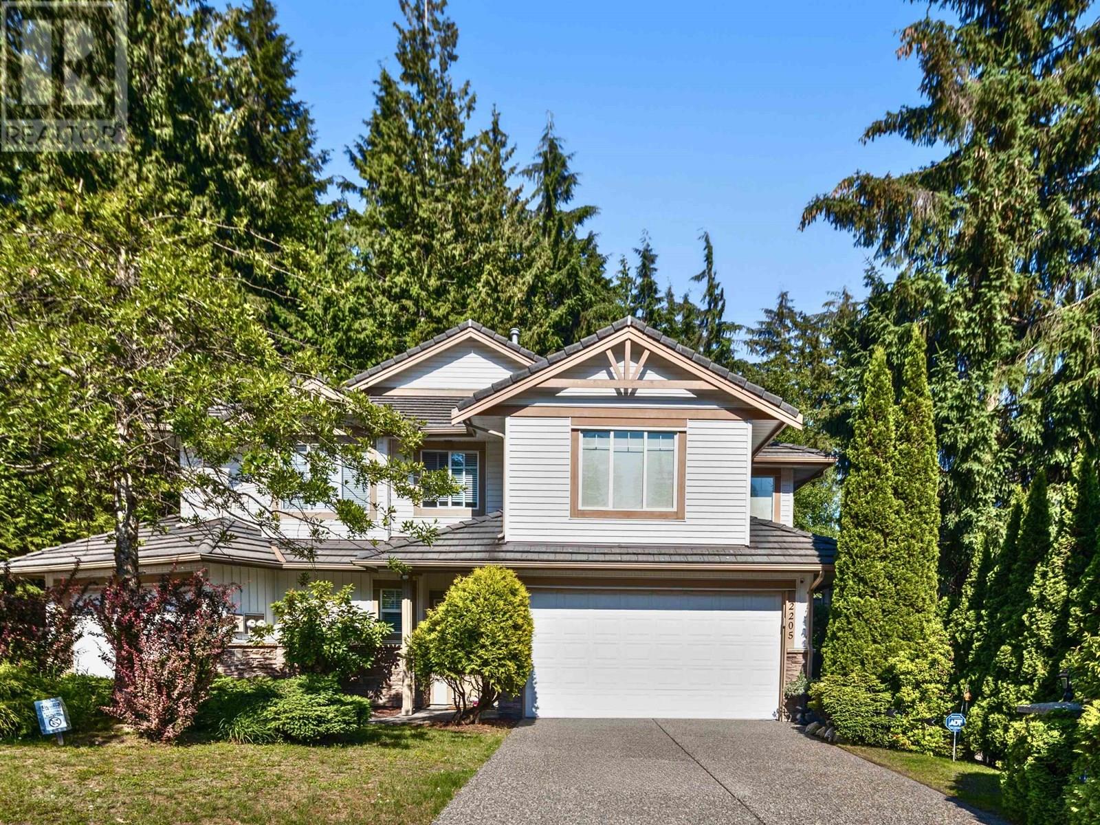 2205 Parkway Blvd, Coquitlam, BC V3E 3P8