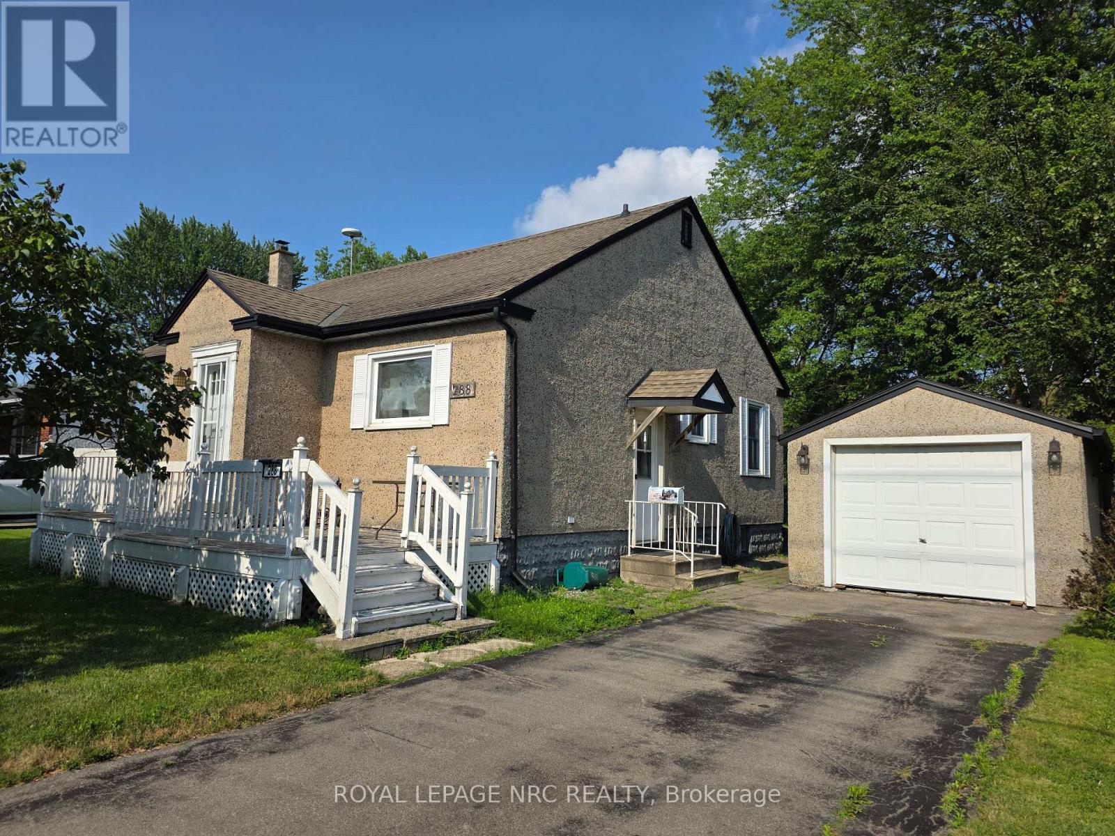 288 First Ave, Welland, ON L3C 1Y8