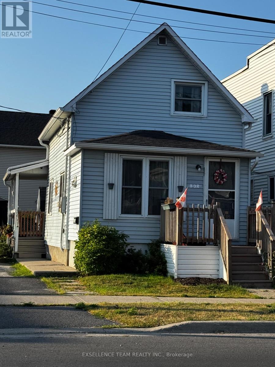 302 Seventh St W, Cornwall, ON K6J 2Y5