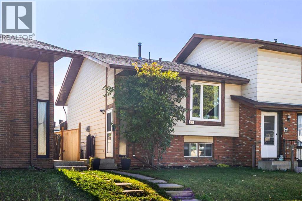 49 Castlebrook Way NE, Calgary, AB T3J 2A7