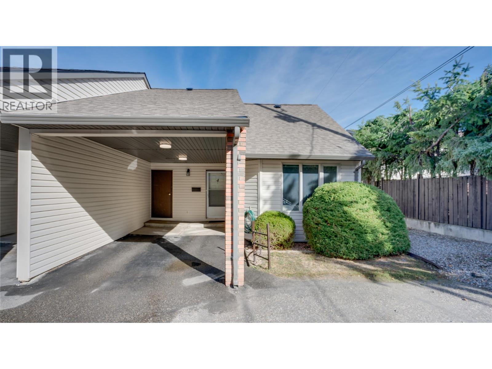 4004 24 Avenue Unit 4 Lot Apt 4, Vernon, BC V1T 1M2
