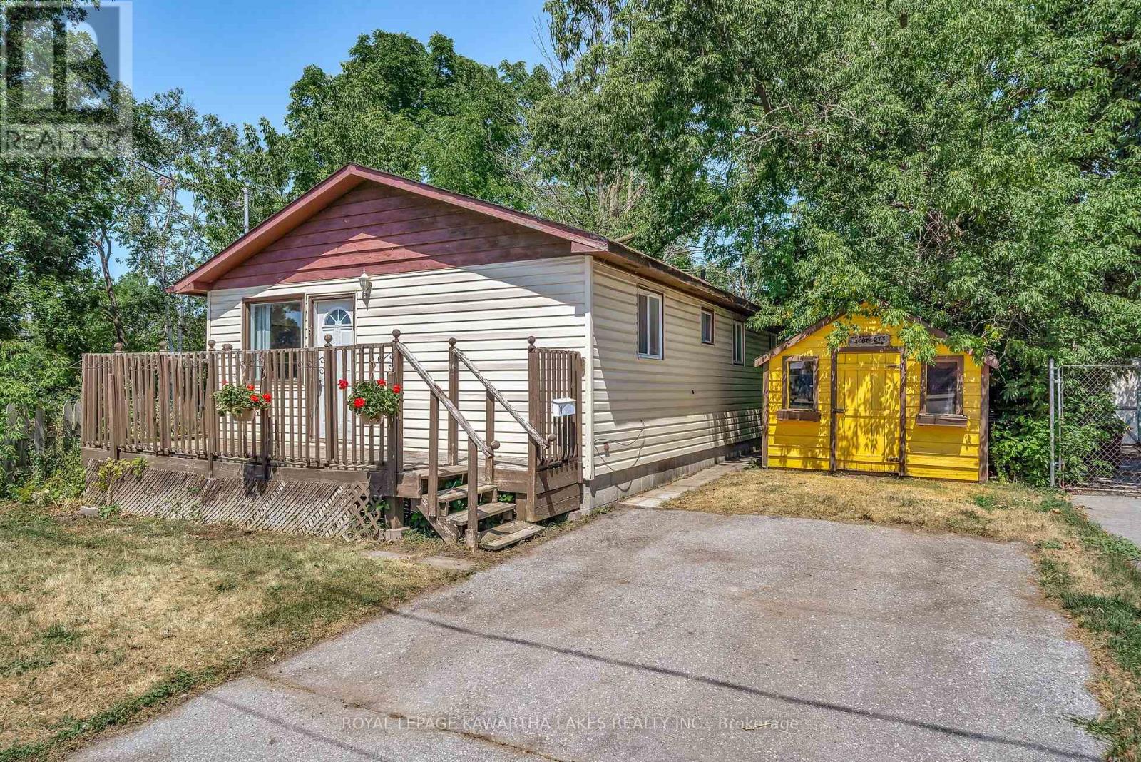 4 Bond St E, Kawartha Lakes Lindsay, ON K9V 3P3